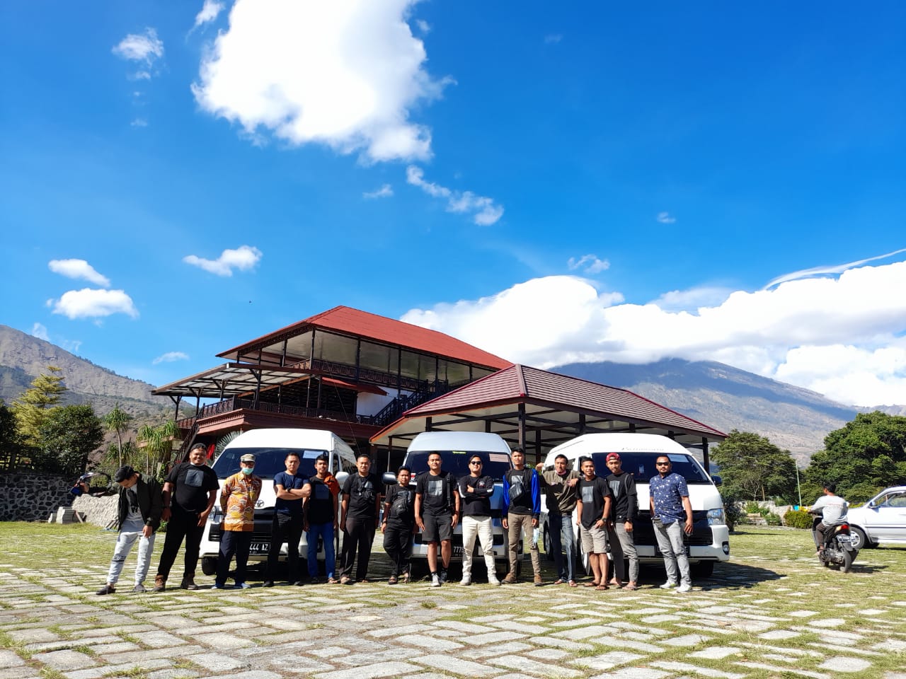 Galery Rental Mobil Lepas Kunci